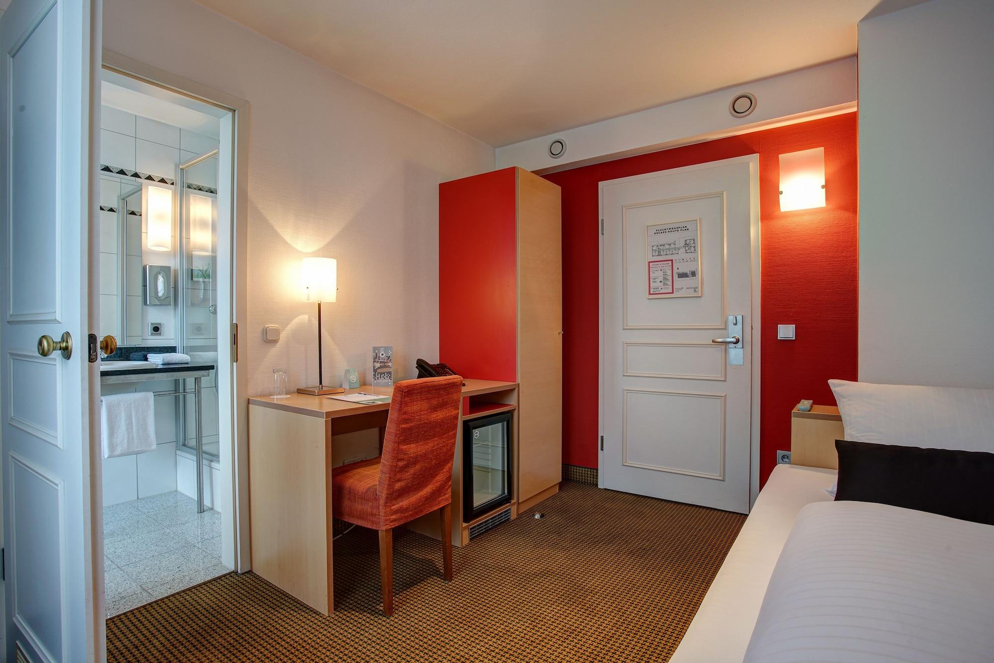 Centro Hotel Nuernberg City, Trademark Collection By Wyndham Exterior photo